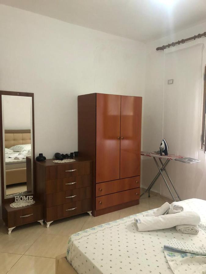 Teo Apartment Sarandë Exterior foto